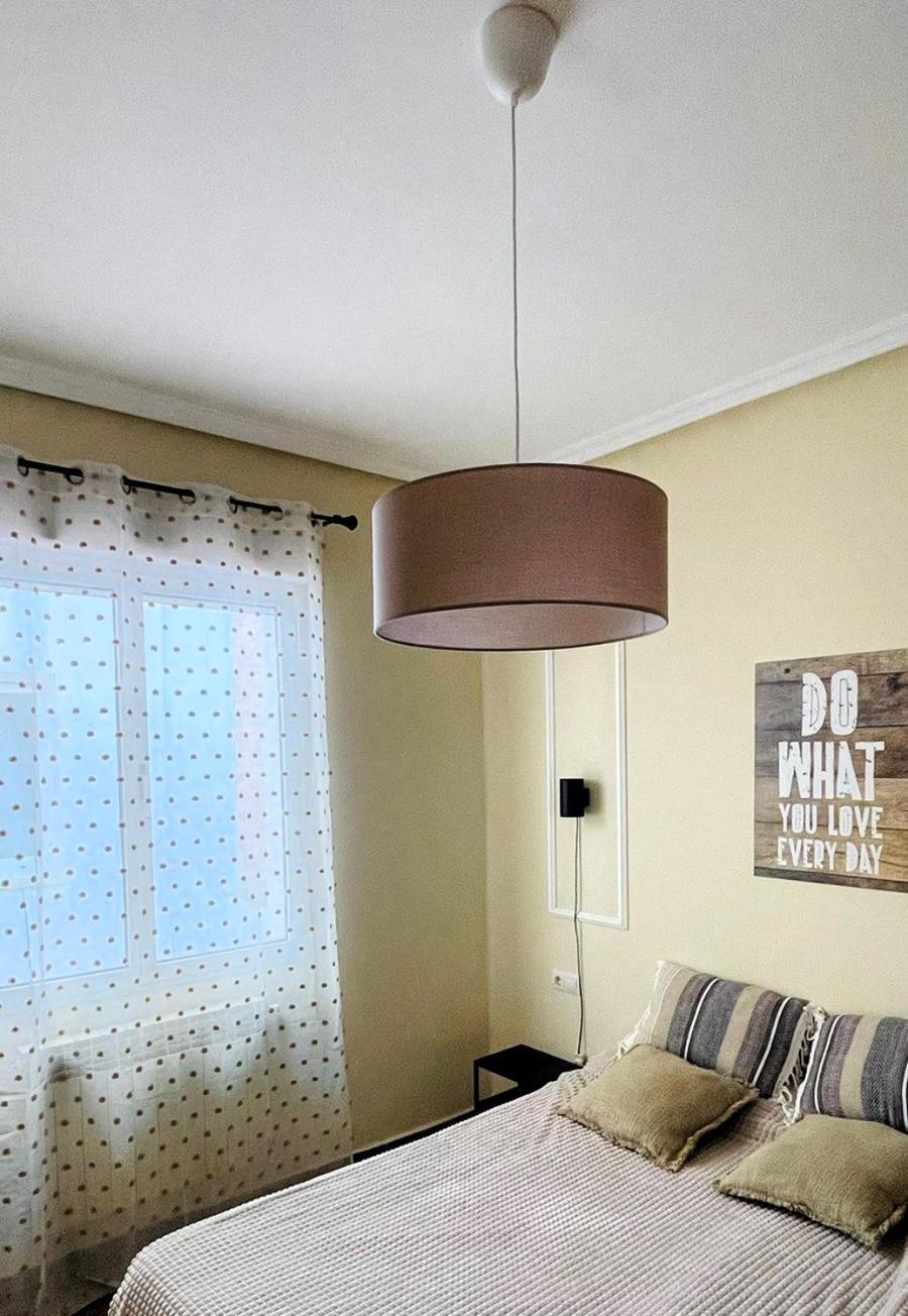 Amplio Apartamento Con Dos Patios Gijón Esterno foto
