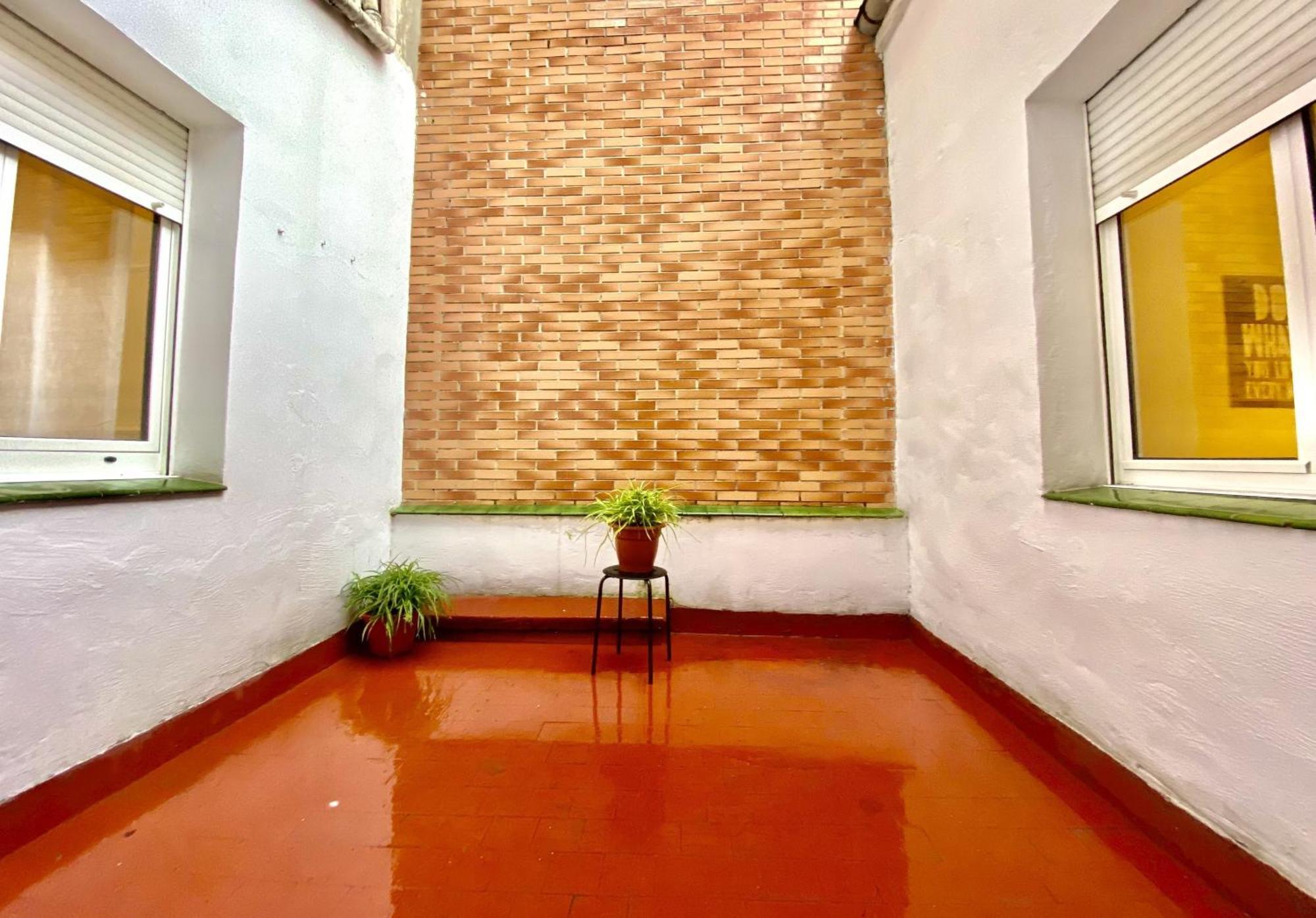 Amplio Apartamento Con Dos Patios Gijón Esterno foto